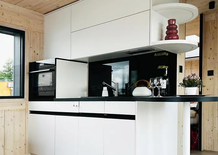 Dom Na Wodzie Cyranka Dąbkowice Apartament