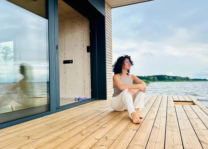 Dom Na Wodzie Cyranka Dąbkowice Apartament